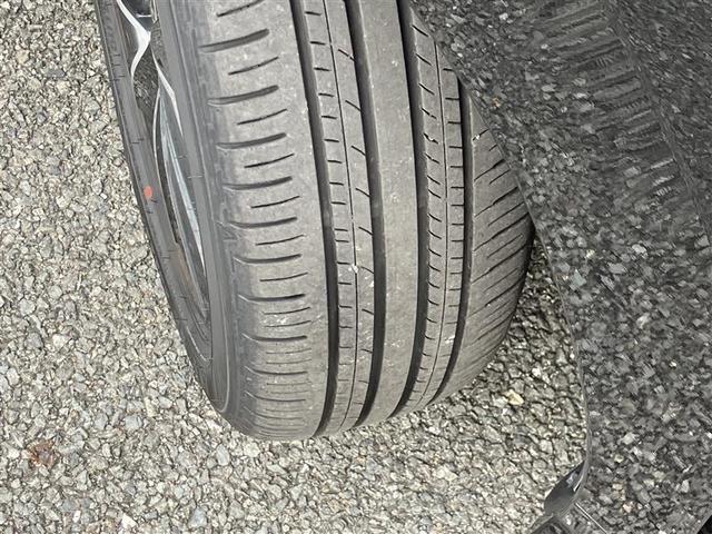 ヴォクシー Ｓ－Ｚ　フルセグ　メモリーナビ　バックカメラ　衝突被害軽減システム　ＥＴＣ　両側電動スライド　ＬＥＤヘッドランプ　乗車定員７人　３列シート　ワンオーナー　記録簿（38枚目）