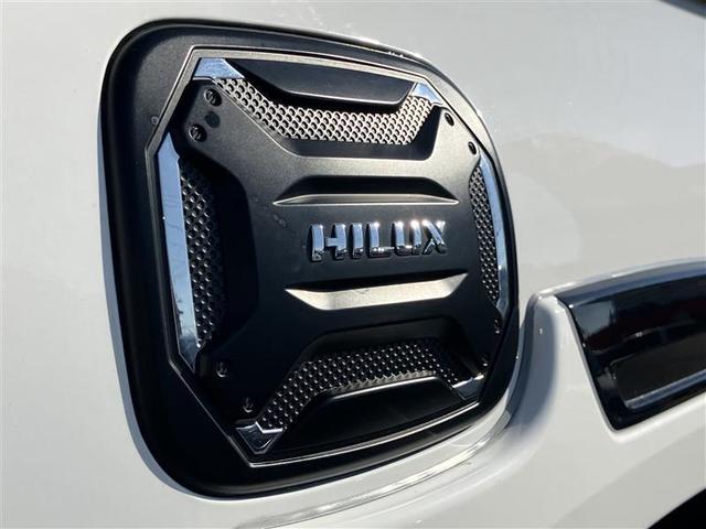 ハイラックス Ｚ　ＧＲスポーツ　４ＷＤ　メモリーナビ　バックカメラ　衝突被害軽減システム　ＥＴＣ　ＬＥＤヘッドランプ　ワンオーナー　記録簿　アイドリングストップ　ディーゼル（4枚目）