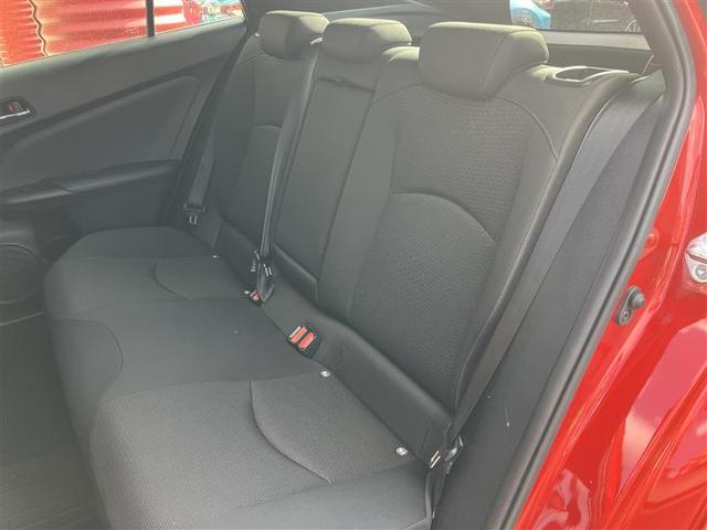 プリウス S フルセグ メモリーナビ DVD再生 バックカメラ 衝突被害軽減システム ETC LEDヘッドランプ ワンオーナー 記録簿(26枚目)