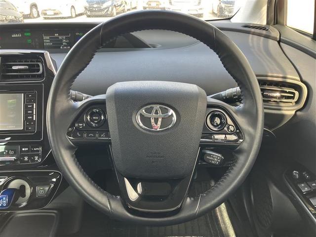 プリウス S フルセグ メモリーナビ DVD再生 バックカメラ 衝突被害軽減システム ETC LEDヘッドランプ ワンオーナー 記録簿(28枚目)