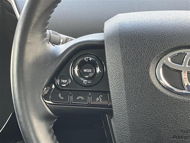 プリウス S フルセグ メモリーナビ DVD再生 バックカメラ 衝突被害軽減システム ETC LEDヘッドランプ ワンオーナー 記録簿(29枚目)