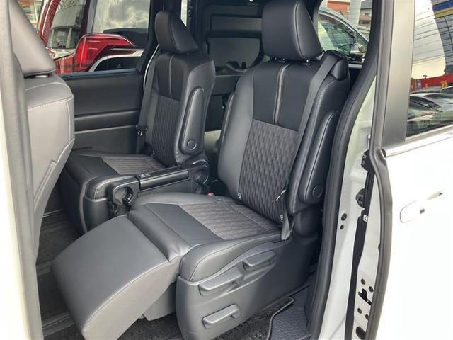 ノア S-Z フルセグ メモリーナビ DVD再生 バックカメラ 衝突被害軽減システム ETC 両側電動スライド LEDヘッドランプ 乗車定員7人 3列シート ワンオーナー 記録簿(28枚目)