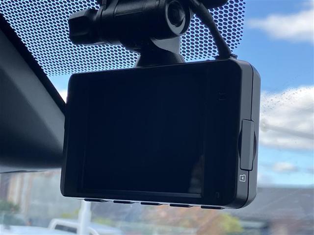 ノア Ｓｉ　Ｇ’ｓ　フルセグ　メモリーナビ　ＤＶＤ再生　衝突被害軽減システム　ＥＴＣ　電動スライドドア　ＬＥＤヘッドランプ　ウオークスルー　乗車定員７人　３列シート　ワンオーナー　記録簿　アイドリングストップ（5枚目）