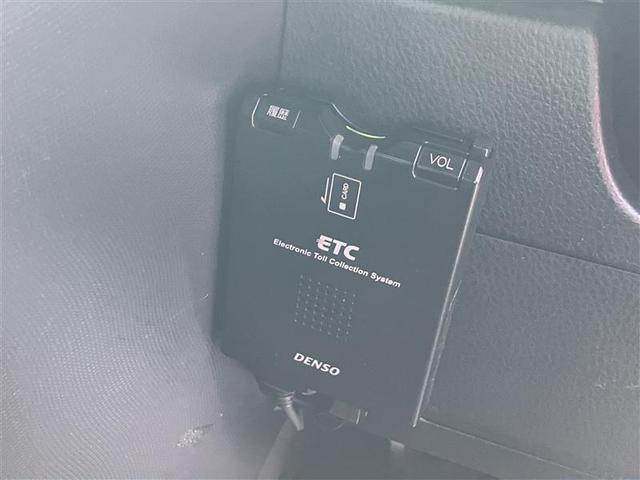 ノア Ｓｉ　Ｇ’ｓ　フルセグ　メモリーナビ　ＤＶＤ再生　衝突被害軽減システム　ＥＴＣ　電動スライドドア　ＬＥＤヘッドランプ　ウオークスルー　乗車定員７人　３列シート　ワンオーナー　記録簿　アイドリングストップ（6枚目）