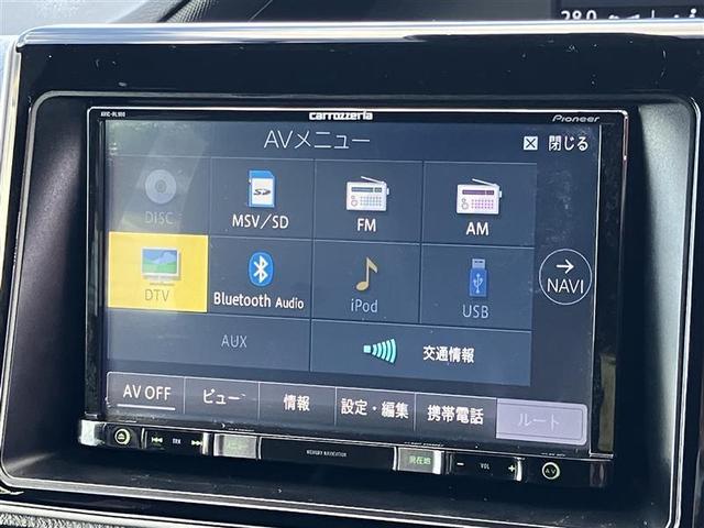 ノア Ｓｉ　Ｇ’ｓ　フルセグ　メモリーナビ　ＤＶＤ再生　衝突被害軽減システム　ＥＴＣ　電動スライドドア　ＬＥＤヘッドランプ　ウオークスルー　乗車定員７人　３列シート　ワンオーナー　記録簿　アイドリングストップ（7枚目）