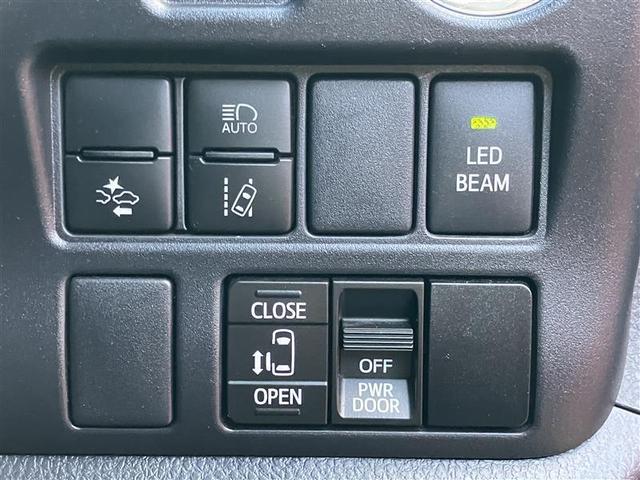 ノア Ｓｉ　Ｇ’ｓ　フルセグ　メモリーナビ　ＤＶＤ再生　衝突被害軽減システム　ＥＴＣ　電動スライドドア　ＬＥＤヘッドランプ　ウオークスルー　乗車定員７人　３列シート　ワンオーナー　記録簿　アイドリングストップ（9枚目）