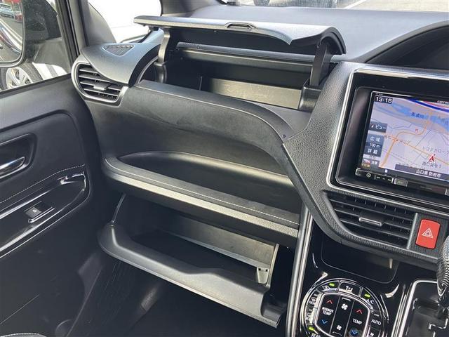 ノア Ｓｉ　Ｇ’ｓ　フルセグ　メモリーナビ　ＤＶＤ再生　衝突被害軽減システム　ＥＴＣ　電動スライドドア　ＬＥＤヘッドランプ　ウオークスルー　乗車定員７人　３列シート　ワンオーナー　記録簿　アイドリングストップ（15枚目）