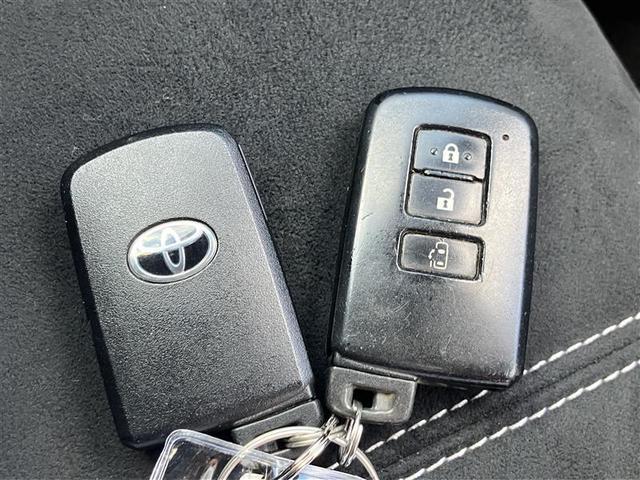 ノア Ｓｉ　Ｇ’ｓ　フルセグ　メモリーナビ　ＤＶＤ再生　衝突被害軽減システム　ＥＴＣ　電動スライドドア　ＬＥＤヘッドランプ　ウオークスルー　乗車定員７人　３列シート　ワンオーナー　記録簿　アイドリングストップ（39枚目）