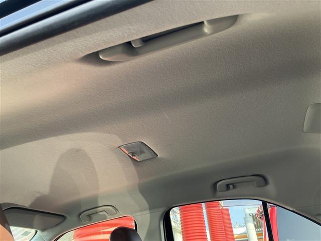 ヤリスクロス ハイブリッドＺ　メモリーナビ　バックカメラ　衝突被害軽減システム　ＥＴＣ　ＬＥＤヘッドランプ　ワンオーナー　記録簿（18枚目）