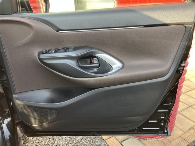 ヤリスクロス ハイブリッドＺ　メモリーナビ　バックカメラ　衝突被害軽減システム　ＥＴＣ　ＬＥＤヘッドランプ　ワンオーナー　記録簿（28枚目）