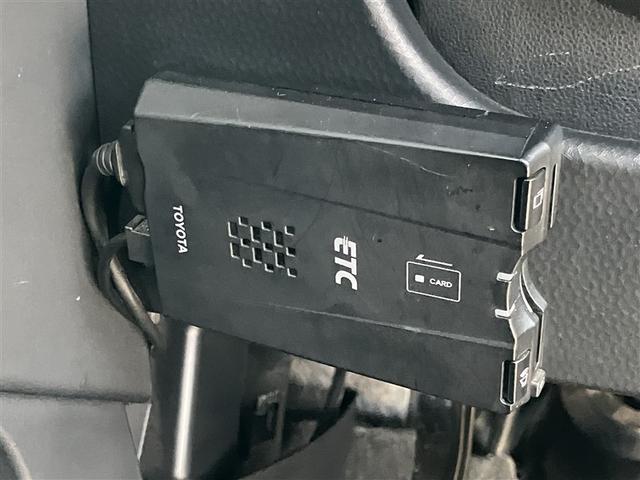 ルーミー カスタムＧ　フルセグ　メモリーナビ　ＤＶＤ再生　バックカメラ　衝突被害軽減システム　ＥＴＣ　両側電動スライド　ＬＥＤヘッドランプ　ウオークスルー　ワンオーナー　記録簿　アイドリングストップ（9枚目）