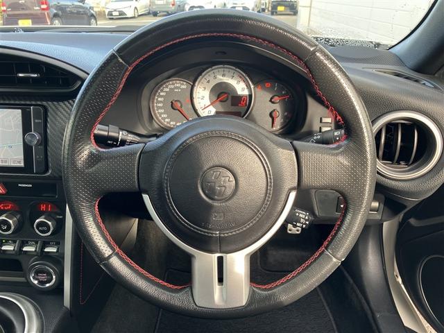 86 GT フルセグ メモリーナビ DVD再生 バックカメラ ETC HIDヘッドライト ワンオーナー フルエアロ 記録簿(32枚目)