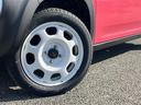 純正ホイールが装着されています。