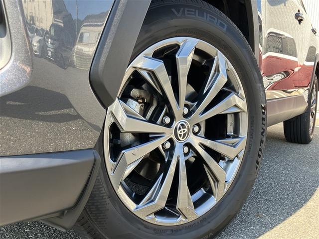 ＲＡＶ４ Ｇ　サンルーフ　４ＷＤ　フルセグ　バックカメラ　衝突被害軽減システム　ＥＴＣ　ＬＥＤヘッドランプ　ワンオーナー　記録簿（4枚目）