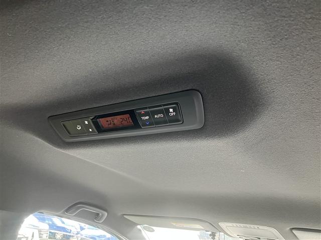 ノア ハイブリッドＧ　フルセグ　メモリーナビ　ＤＶＤ再生　バックカメラ　衝突被害軽減システム　ＥＴＣ　両側電動スライド　ＬＥＤヘッドランプ　乗車定員７人　３列シート　ワンオーナー　記録簿（12枚目）