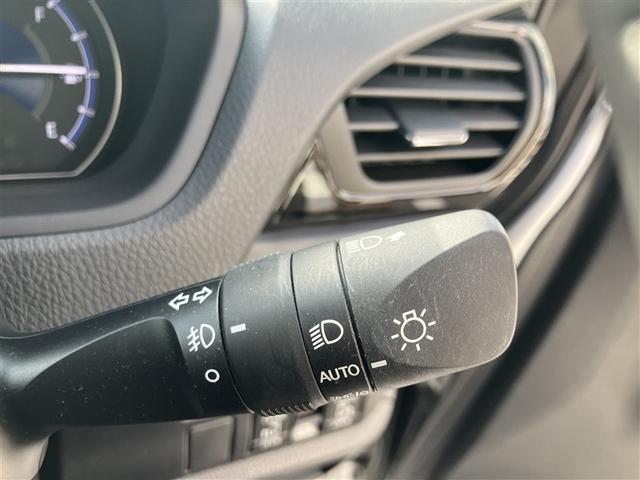 ノア ハイブリッドＧ　フルセグ　メモリーナビ　ＤＶＤ再生　バックカメラ　衝突被害軽減システム　ＥＴＣ　両側電動スライド　ＬＥＤヘッドランプ　乗車定員７人　３列シート　ワンオーナー　記録簿（16枚目）