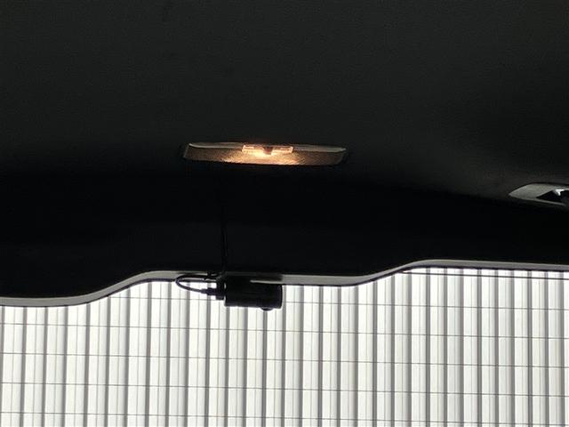 ノア ハイブリッドＧ　フルセグ　メモリーナビ　ＤＶＤ再生　バックカメラ　衝突被害軽減システム　ＥＴＣ　両側電動スライド　ＬＥＤヘッドランプ　乗車定員７人　３列シート　ワンオーナー　記録簿（28枚目）