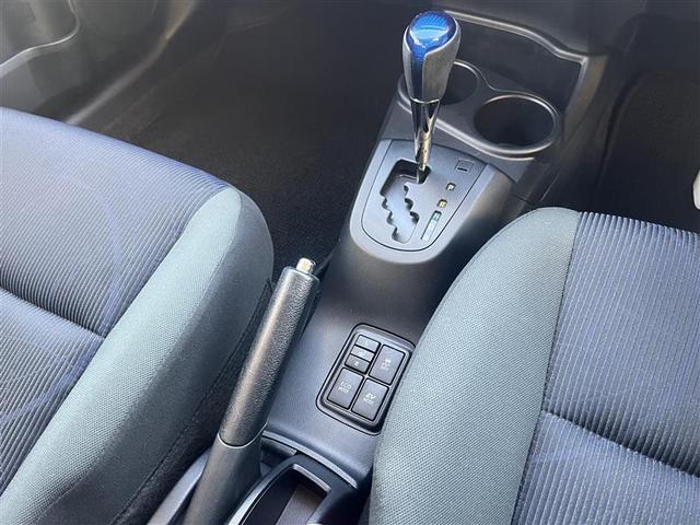 アクア Ｓ　フルセグ　メモリーナビ　ＤＶＤ再生　バックカメラ　ＥＴＣ　ＬＥＤヘッドランプ　記録簿　アイドリングストップ（12枚目）