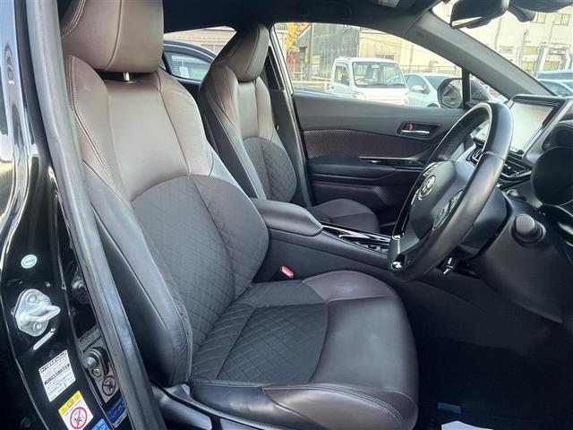 Ｃ－ＨＲ Ｇ　フルセグ　メモリーナビ　ＤＶＤ再生　バックカメラ　衝突被害軽減システム　ＥＴＣ　ＬＥＤヘッドランプ　フルエアロ　記録簿　アイドリングストップ（17枚目）