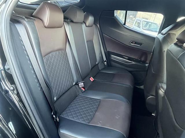 Ｃ－ＨＲ Ｇ　フルセグ　メモリーナビ　ＤＶＤ再生　バックカメラ　衝突被害軽減システム　ＥＴＣ　ＬＥＤヘッドランプ　フルエアロ　記録簿　アイドリングストップ（18枚目）