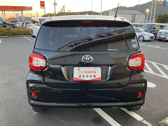パッソ Ｘ　Ｓ　フルセグ　メモリーナビ　ＤＶＤ再生　バックカメラ　衝突被害軽減システム　ワンオーナー　記録簿　アイドリングストップ（7枚目）