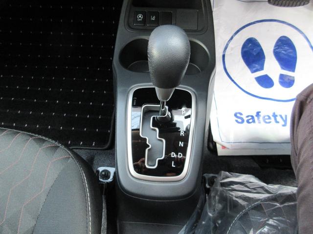 ミラージュ G オートマ フル装備 純正オーディオ 三菱E-アシスト クルーズコントロール アイドリングストップ 純正アルミホイール フォグランプ リモコンキー 禁煙車(17枚目)