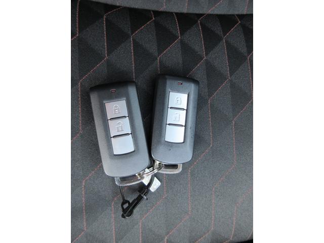 ミラージュ G オートマ フル装備 純正オーディオ 三菱E-アシスト クルーズコントロール アイドリングストップ 純正アルミホイール フォグランプ リモコンキー 禁煙車(24枚目)