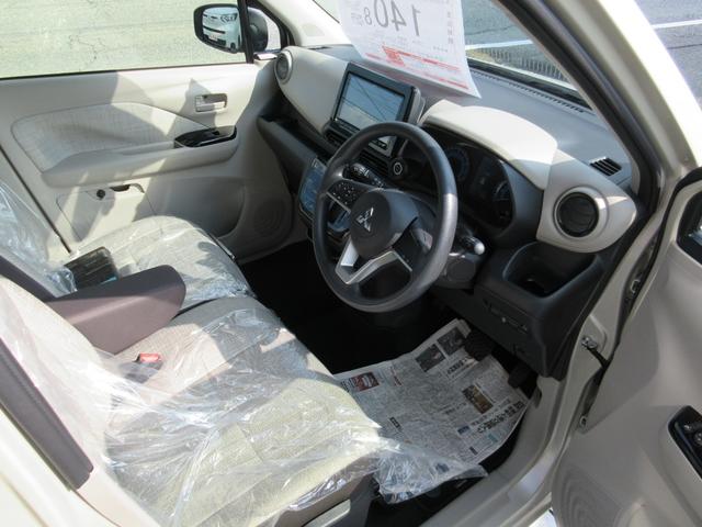 eKワゴン G オートマ フル装備 社外9型ナビ バックカメラ Bluetooth対応 DTV アイドリングストップ 三菱E-アシスト USBポート ヒートシーター 禁煙車(10枚目)