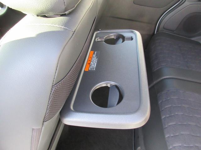 デリカミニ Ｔ　プレミアム　ターボ　フル装備　三菱ｅーアシスト　オリジナル９型純正ナビゲーション　全方位カメラ　ＤＴＶ　両側電動スライドドア　ハンズフリーオートスライドドア　ヒートシーター　ハンドルヒーター　当社試乗車（22枚目）