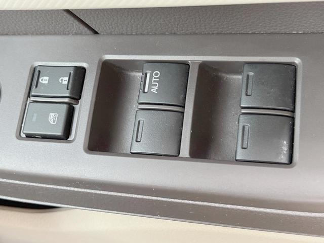 G・Lホンダセンシング バックカメラ Bluetooth再生 ETC SDナビ フルセグTV 電動格納ミラー スマートキー 盗難防止システム ドアバイザー プライバシーG オートライト オートエアコン パワーステアリング(46枚目)