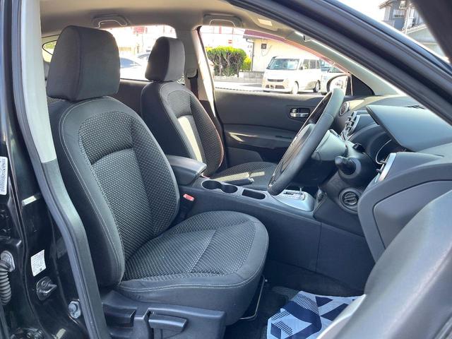 デュアリス ２０Ｇ　純正ナビ　バックカメラ　スマートキー　ＨＩＤヘッド　オートライト　デュアルエアコン　純正１７インチアルミ　Ｂｌｕｅｔｏｏｔｈ　ＣＤ　ＤＶＤ再生　地デジ（9枚目）