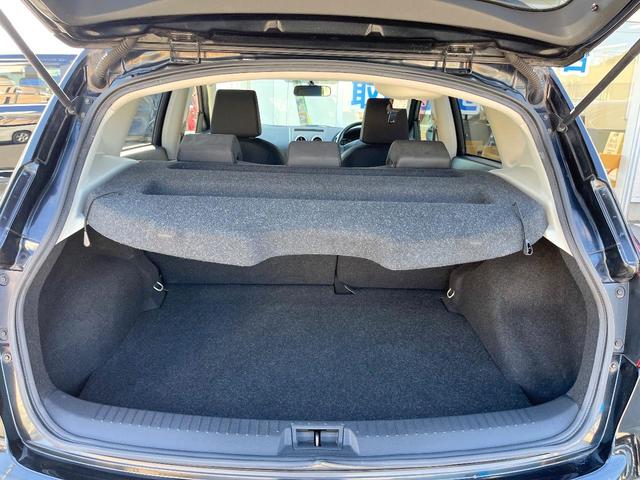 デュアリス ２０Ｇ　純正ナビ　バックカメラ　スマートキー　ＨＩＤヘッド　オートライト　デュアルエアコン　純正１７インチアルミ　Ｂｌｕｅｔｏｏｔｈ　ＣＤ　ＤＶＤ再生　地デジ（11枚目）