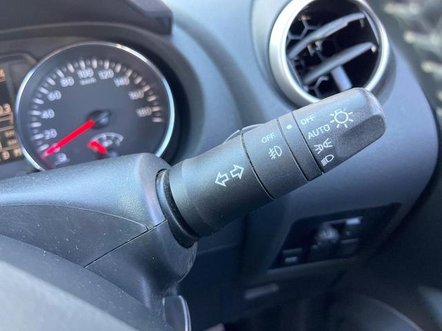 デュアリス ２０Ｇ　純正ナビ　バックカメラ　スマートキー　ＨＩＤヘッド　オートライト　デュアルエアコン　純正１７インチアルミ　Ｂｌｕｅｔｏｏｔｈ　ＣＤ　ＤＶＤ再生　地デジ（37枚目）