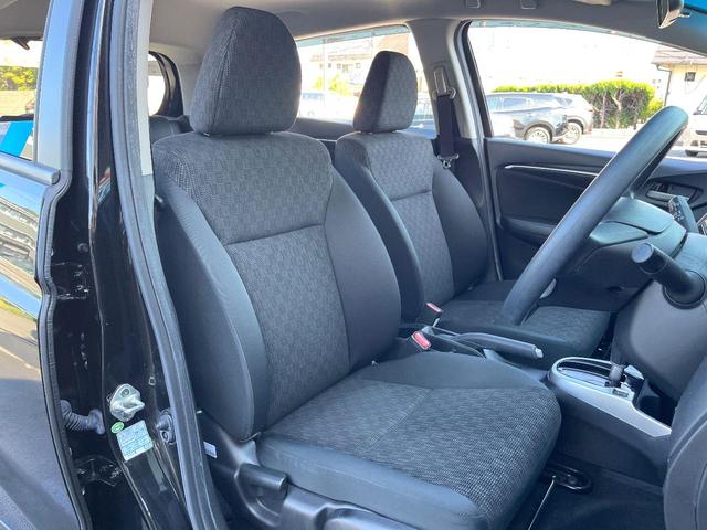 フィット １３Ｇ・Ｆパッケージ　純正ナビ　スマートキー　ビルトインＥＴＣ　オートエアコン　Ｂｌｕｅｔｏｏｔｈ　ＤＶＤ再生　フルセグ（7枚目）