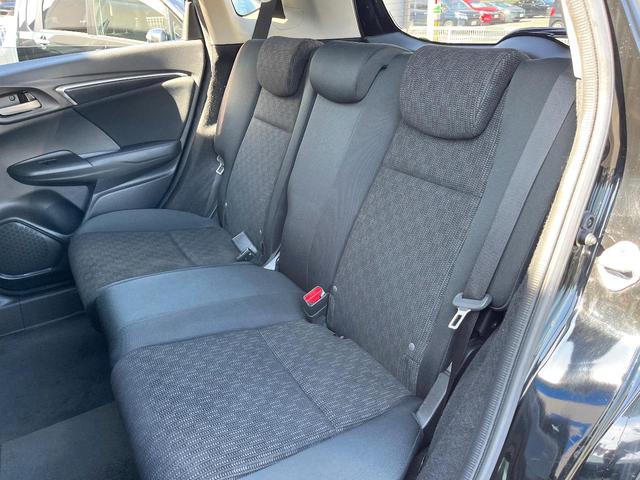 フィット １３Ｇ・Ｆパッケージ　純正ナビ　スマートキー　ビルトインＥＴＣ　オートエアコン　Ｂｌｕｅｔｏｏｔｈ　ＤＶＤ再生　フルセグ（35枚目）