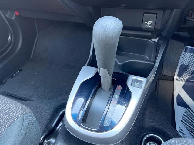 フィット １３Ｇ・Ｆパッケージ　純正ナビ　スマートキー　ビルトインＥＴＣ　オートエアコン　Ｂｌｕｅｔｏｏｔｈ　ＤＶＤ再生　フルセグ（39枚目）