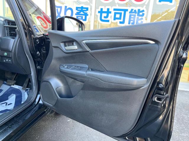 フィット １３Ｇ・Ｆパッケージ　純正ナビ　スマートキー　ビルトインＥＴＣ　オートエアコン　Ｂｌｕｅｔｏｏｔｈ　ＤＶＤ再生　フルセグ（43枚目）