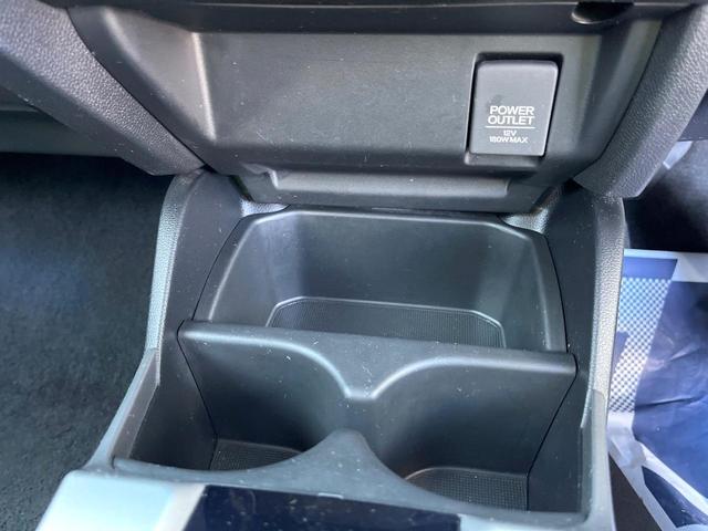 フィット １３Ｇ・Ｆパッケージ　純正ナビ　スマートキー　ビルトインＥＴＣ　オートエアコン　Ｂｌｕｅｔｏｏｔｈ　ＤＶＤ再生　フルセグ（47枚目）