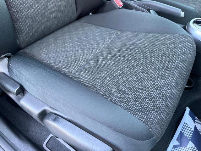 フィット １３Ｇ・Ｆパッケージ　純正ナビ　スマートキー　ビルトインＥＴＣ　オートエアコン　Ｂｌｕｅｔｏｏｔｈ　ＤＶＤ再生　フルセグ（49枚目）