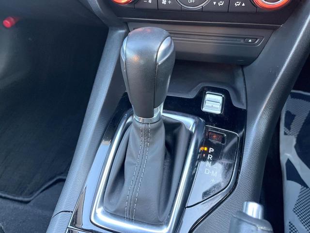 アクセラ 15S 純正SDナビ 全周囲カメラ ドラレコ コーナーセンサー スマートキー LEDヘッド ビルトインETC クルコン オートハイビーム オートライト オートエアコン 純正16インチアルミ(61枚目)