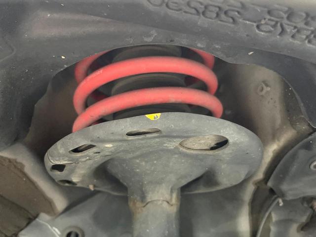 ヴォクシー ZS 煌 エアロ 両側電動ドア SDナビ 後席モニター バックカメラ スマートキー LEDヘッド ビルトインETC オートライト デュアルエアコン リアエアコン Bluetooth CD DVD再生 フルセグ(31枚目)