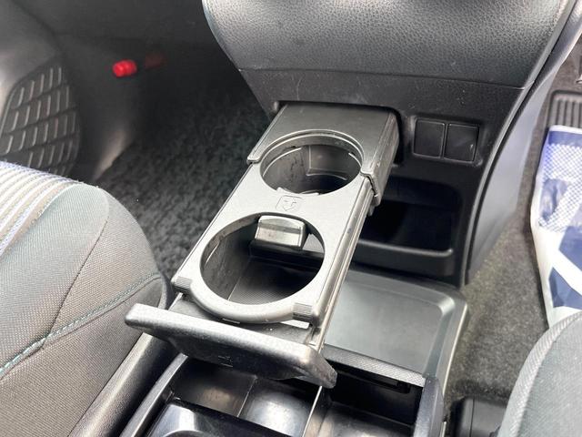 ヴォクシー ZS 煌 エアロ 両側電動ドア SDナビ 後席モニター バックカメラ スマートキー LEDヘッド ビルトインETC オートライト デュアルエアコン リアエアコン Bluetooth CD DVD再生 フルセグ(51枚目)