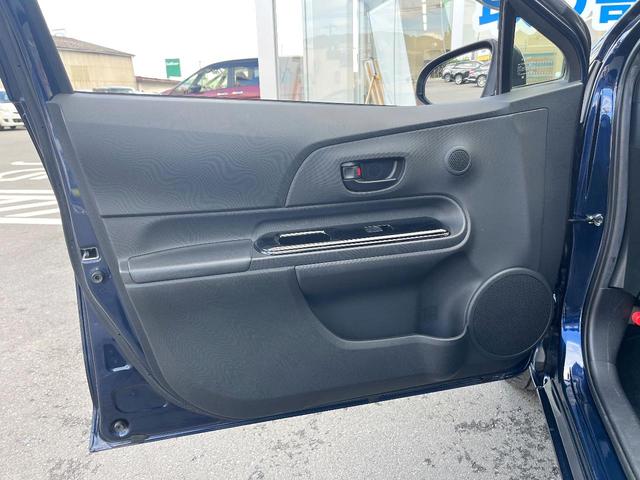 アクア Sスタイルブラック 純正SDナビ バックカメラ ハーフレザーシート ドラレコ スマートキー LEDヘッド ETC オートハイビーム オートライト オートエアコン Bluetooth CD DVD再生 フルセグ(37枚目)