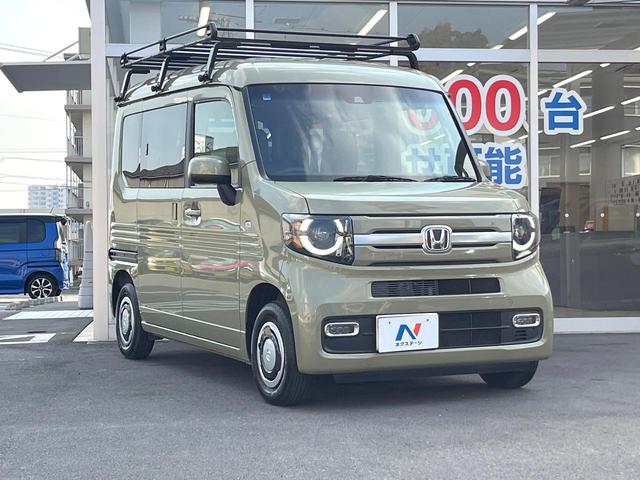 高透明度のガラス皮膜で撥水はもちろん、上質なツヤ・光沢を実現。紫外線や酸性雨から大切な愛車を保護し、色あせ・劣化を防止。「弾スプラッシュコート」、「弾プリミッサコート」からお選びいただけます。