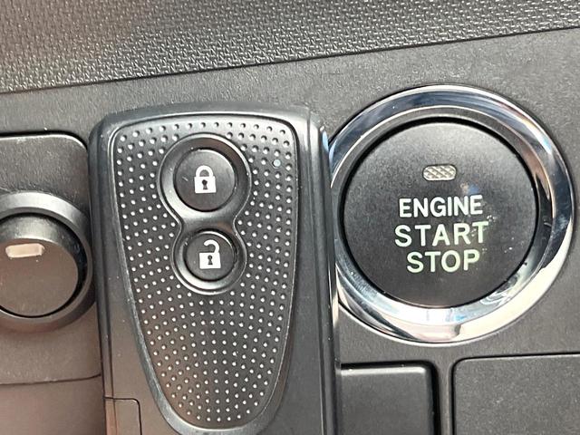 ムーヴ カスタム　ＲＳ　ナビ　バックカメラ　スマートキー　ＬＥＤヘッド　純正１５インチアルミ　オートライト　オートエアコン　ＣＤ　ＤＶＤ再生（6枚目）