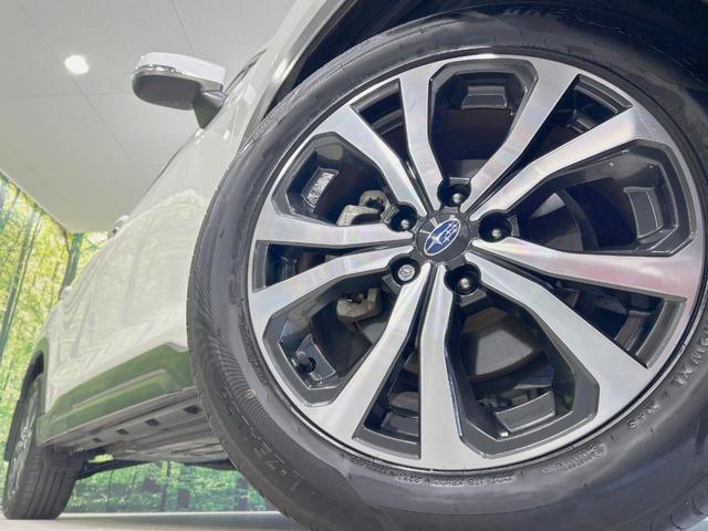 【純正１８インチアルミホイール】外観にマッチした純正アルミホイールを装着しております。各種社外アルミホイールや、スタッドレスタイヤも取扱いしております。是非ご相談ください♪