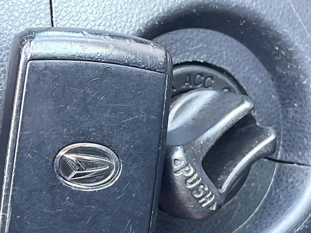 ミラココア ココアX 純正ナビ バックカメラ スマートキー LEDヘッド ETC オートエアコン CD 地デジ プライバシーガラス ヘッドライトレベライザー 盗難防止装置(6枚目)