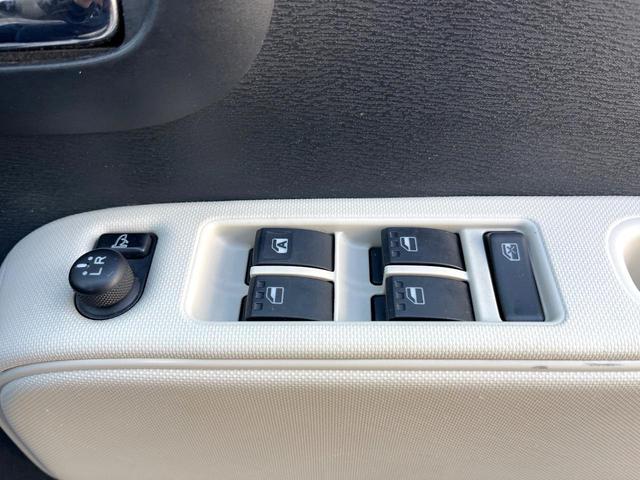 ミラココア ココアX 純正ナビ バックカメラ スマートキー LEDヘッド ETC オートエアコン CD 地デジ プライバシーガラス ヘッドライトレベライザー 盗難防止装置(44枚目)