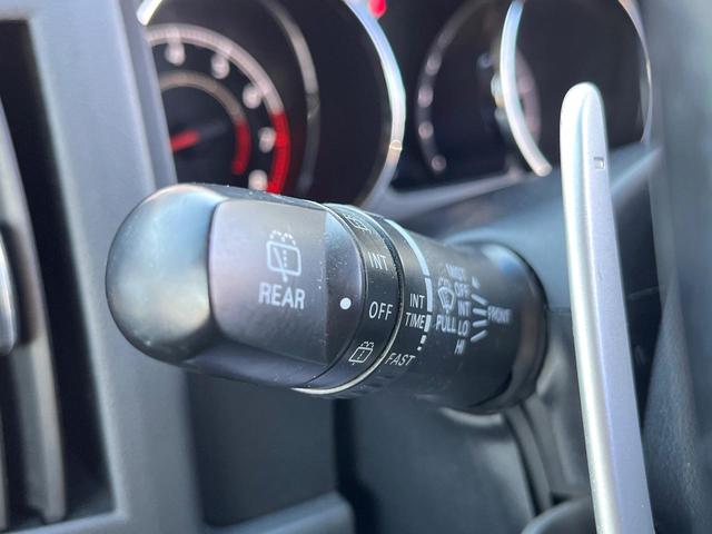 デリカD:5 ローデスト G パワーパッケージ 電動スライドドア SDナビ バックカメラ スマートキー HIDヘッド ビルトインETC クルコン 純正18インチアルミ オートライト オートエアコン パドルシフト(6枚目)