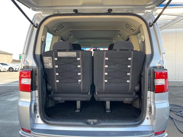 デリカD:5 ローデスト G パワーパッケージ 電動スライドドア SDナビ バックカメラ スマートキー HIDヘッド ビルトインETC クルコン 純正18インチアルミ オートライト オートエアコン パドルシフト(10枚目)